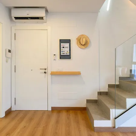 Brand New Spacious Duplex 100m From The 아파트 *